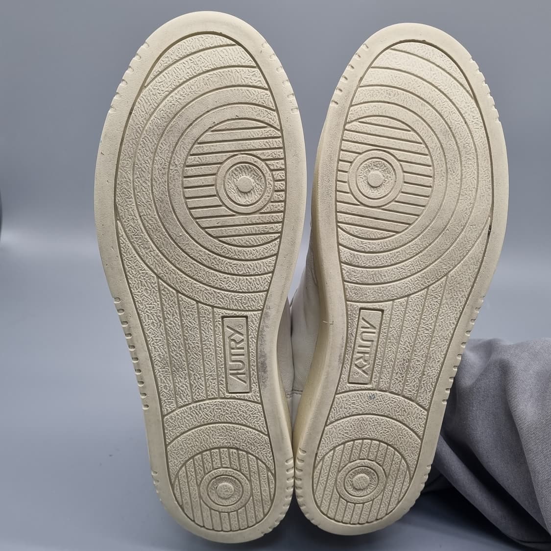 오트리 메달리스트 레더남성스니커즈44 280 상품이미지3