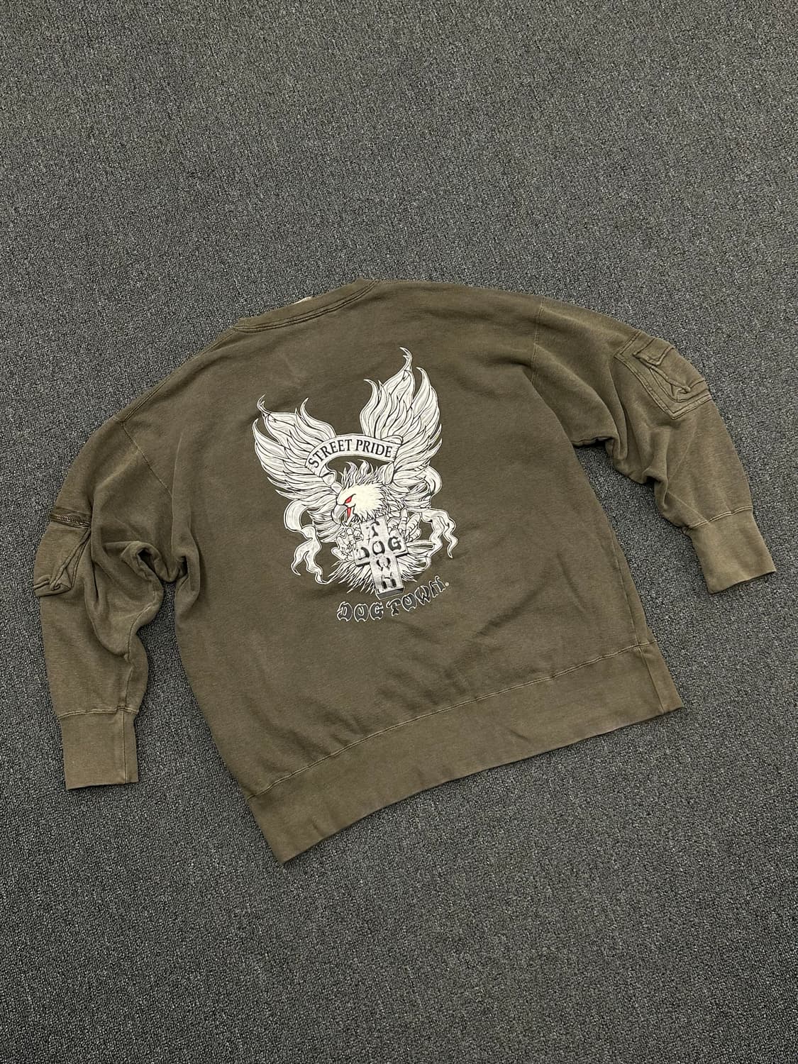 OS)도그타운 Dogtown y2k 포켓 디테일 백프린팅 스웻셔츠 상품이미지4