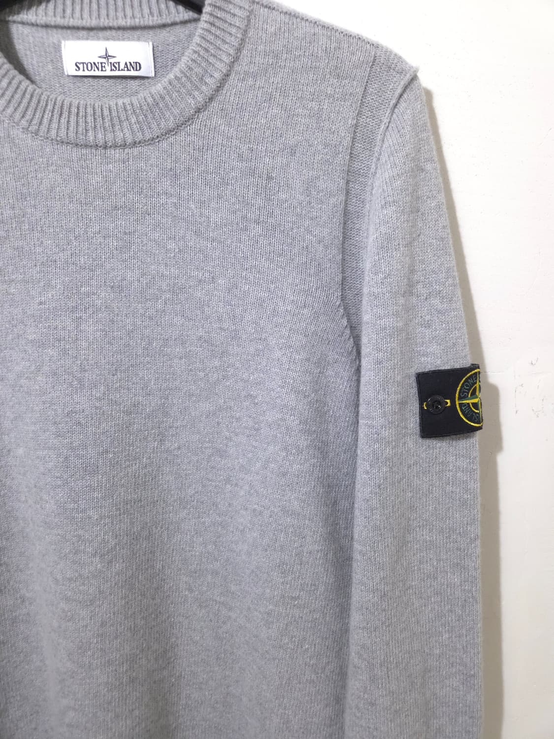 [새상품급, 24Fw]] 스톤아일랜드 니트 Gray L Size 상품이미지4