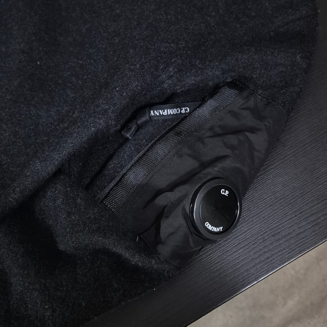 C.P. 컴퍼니 렌즈 니트 터틀넥 100사이즈 상품이미지4