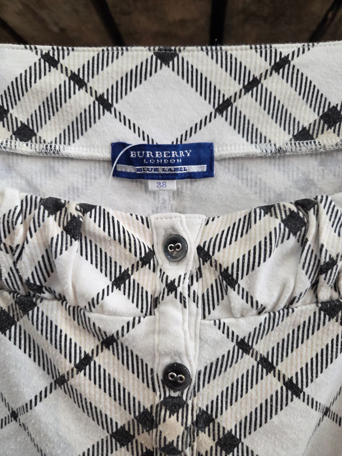 Burberry 버버리 화이트 노바체크 롱슬리브 상품이미지2