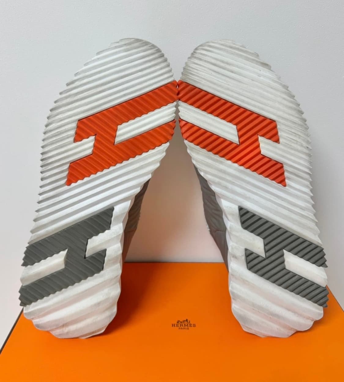 [정품] 에르메스 바운싱 스니커즈 42(270~275) 상품이미지6