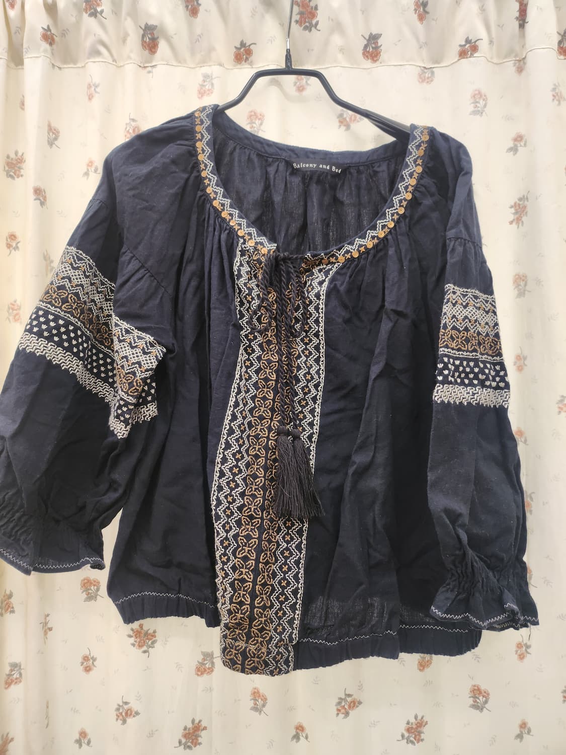 (지구샵) 검정 자수 히피블라우스 상품이미지1