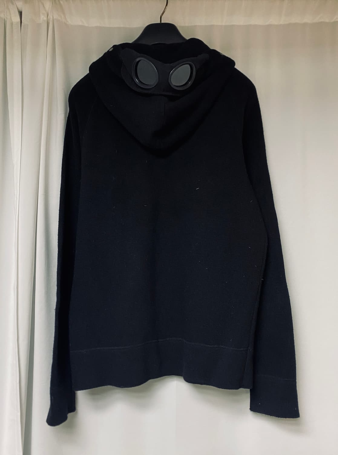 cp컴퍼니 고글 니트 후드 집업 블랙 105사이즈 상품이미지2