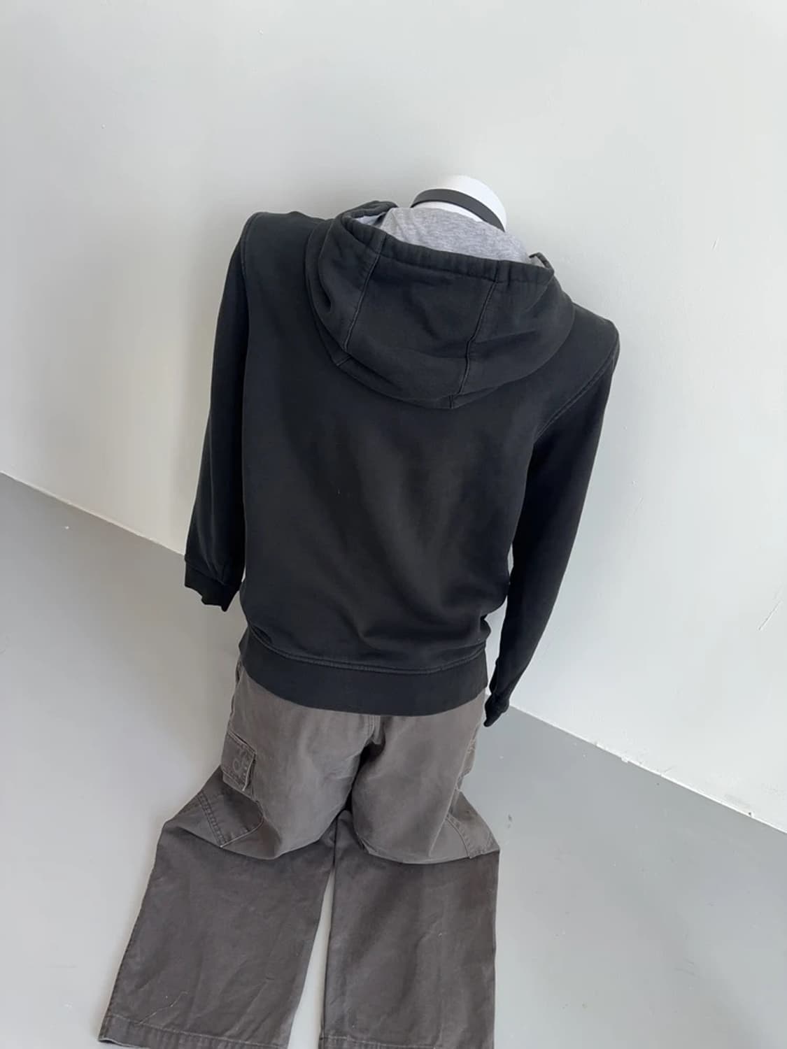 라코스테 블랙 후드집업 상품이미지2
