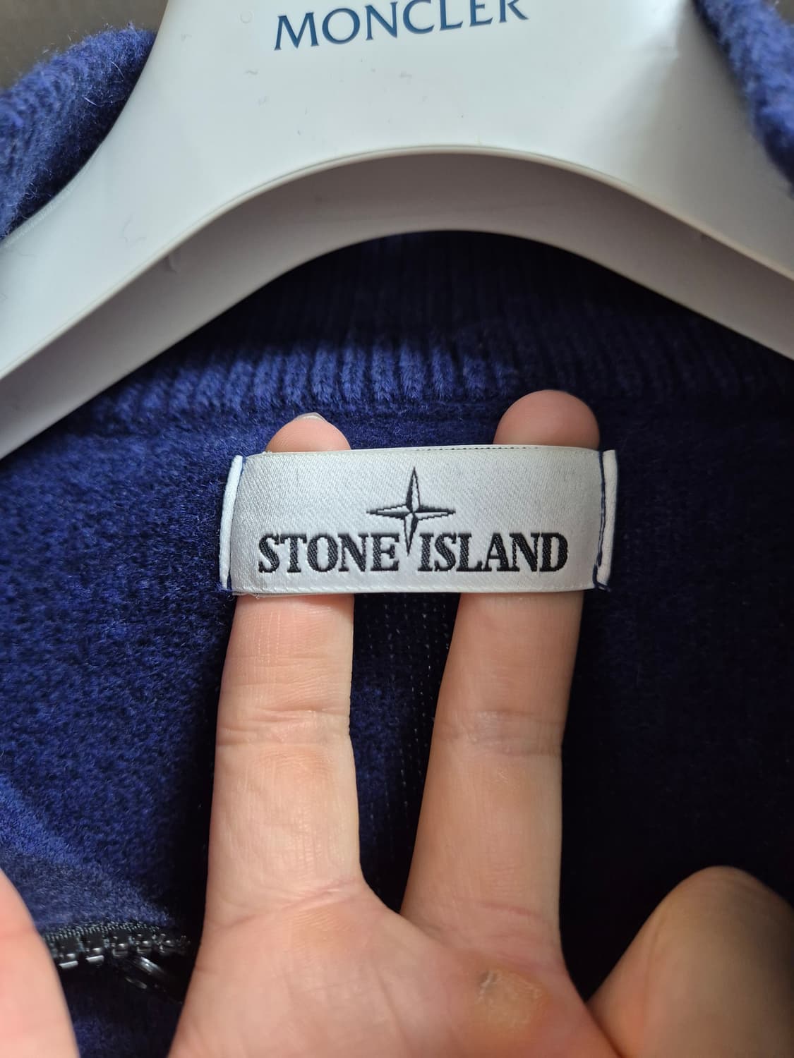 정품 스톤아일랜드 반집업니트 100-L 네이비 상품이미지7