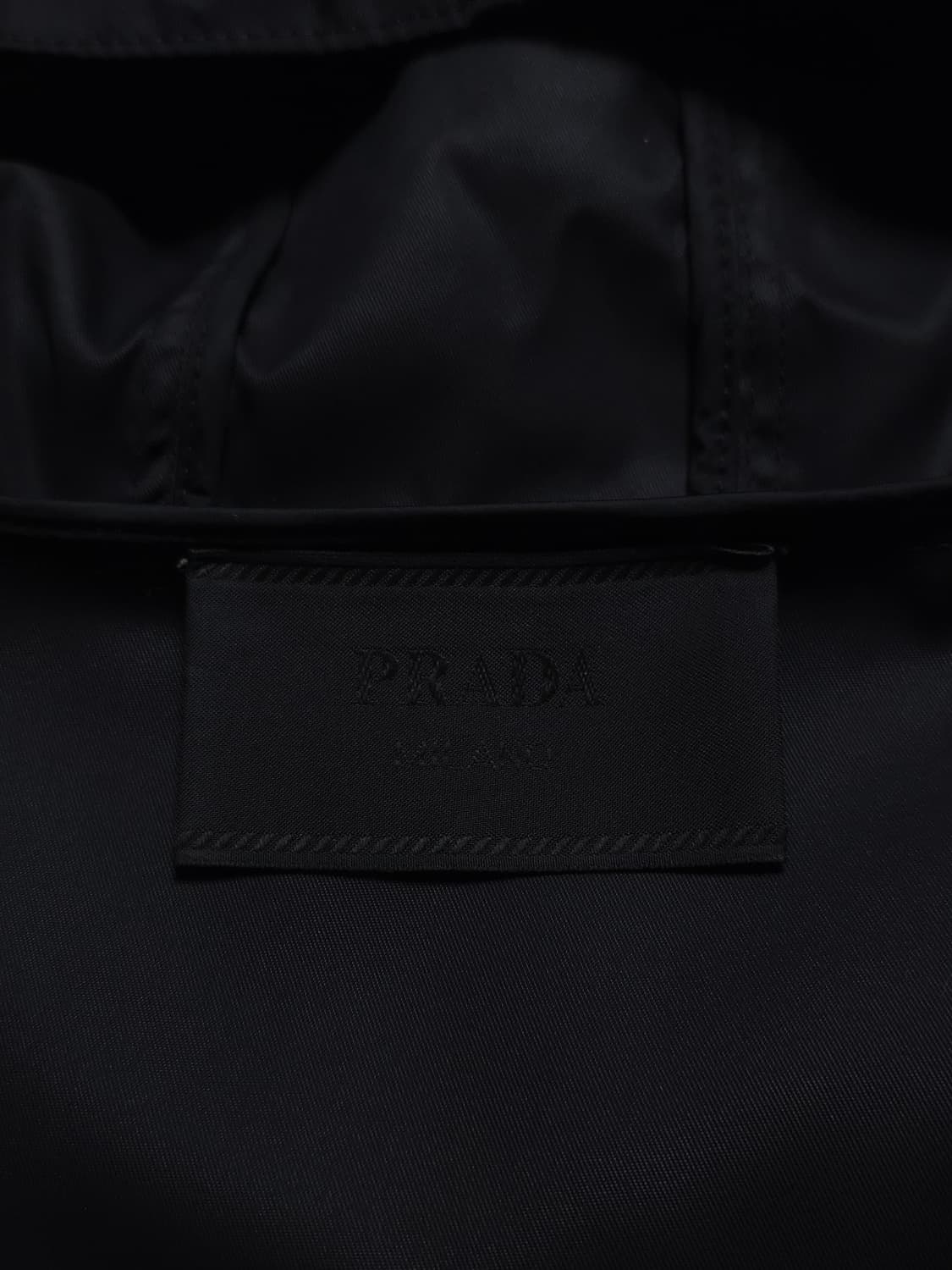 [L] 프라다 18FW 삼각로고 개버딘 아노락 블랙 상품이미지7