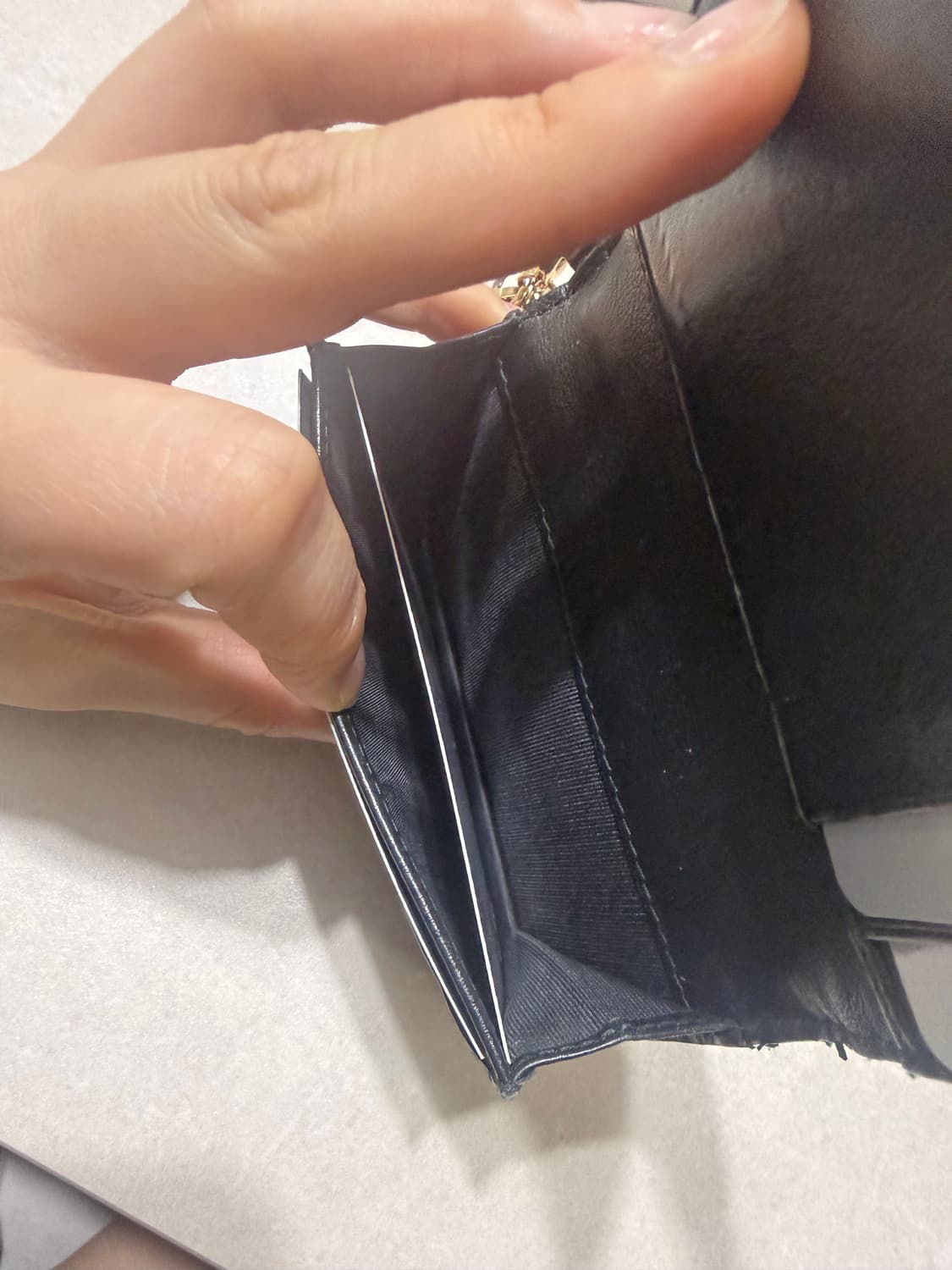 디올 까나쥬 볼륨 카드지갑 상품이미지4