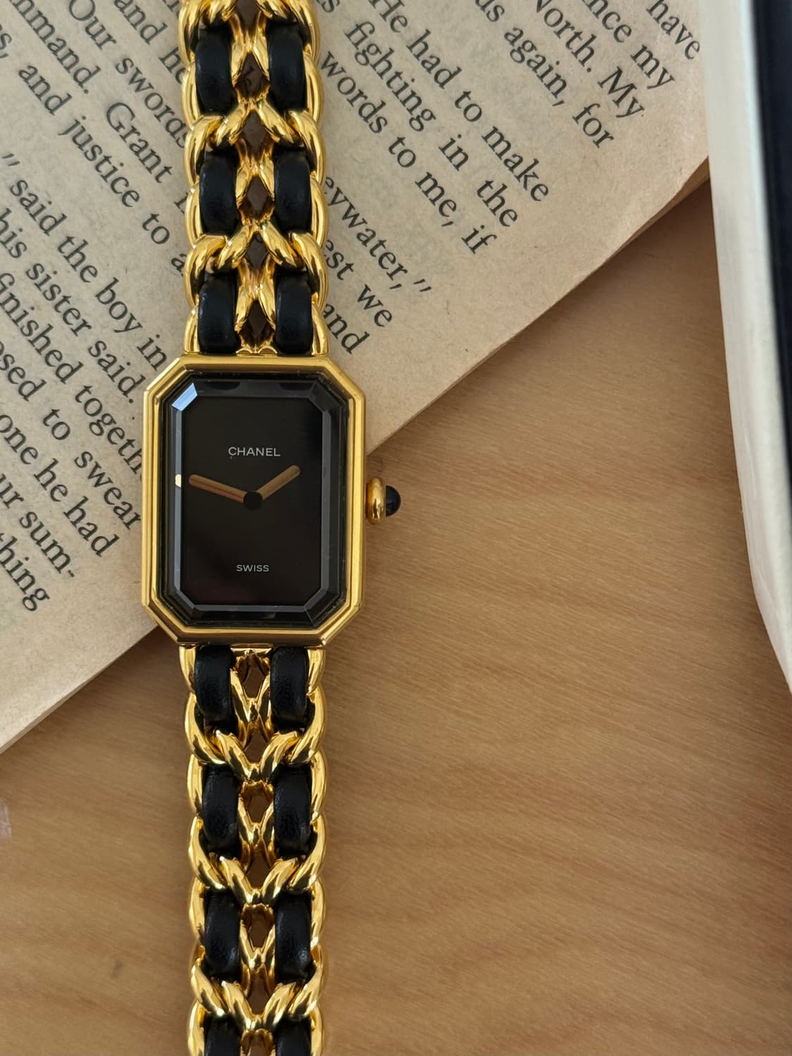 정품 샤넬 프리미에르 시계 M 사이즈 상품이미지2