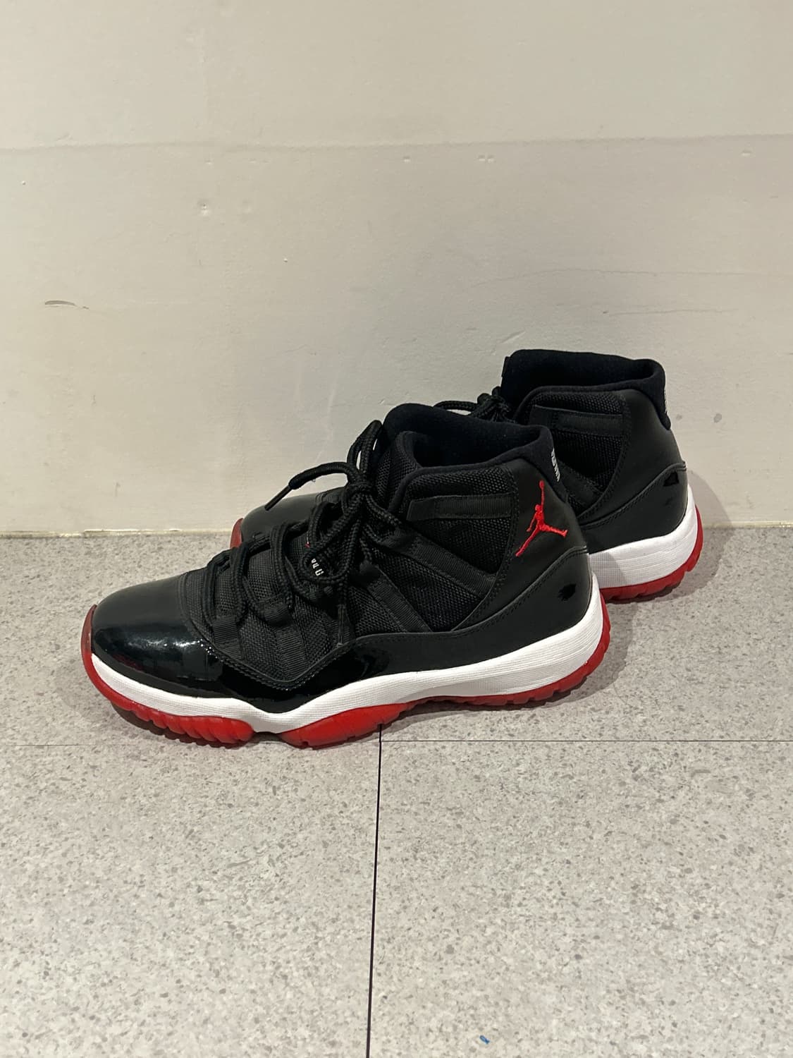 Nike Jordan 11 Bred 상품이미지4