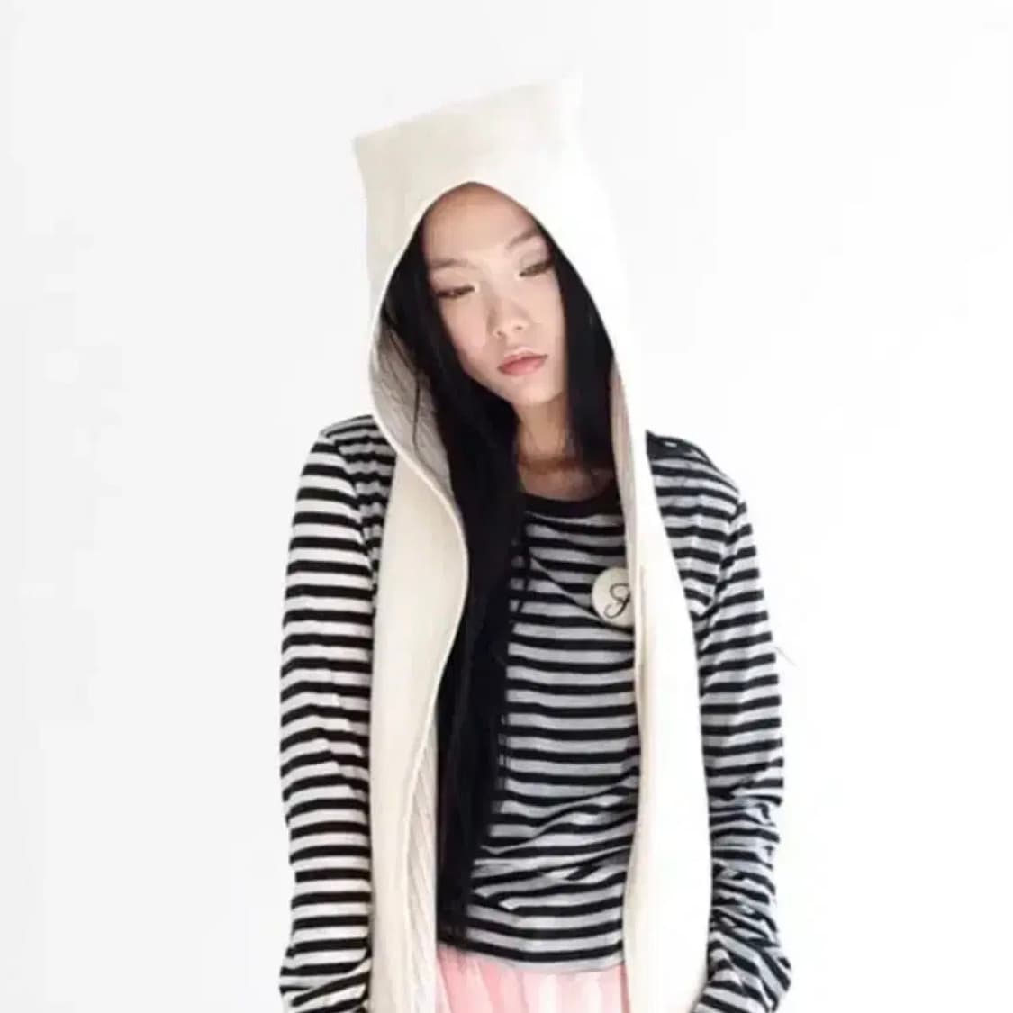 fa.er.ie 샵페어리 후드 머플러 아이보리 상품이미지1