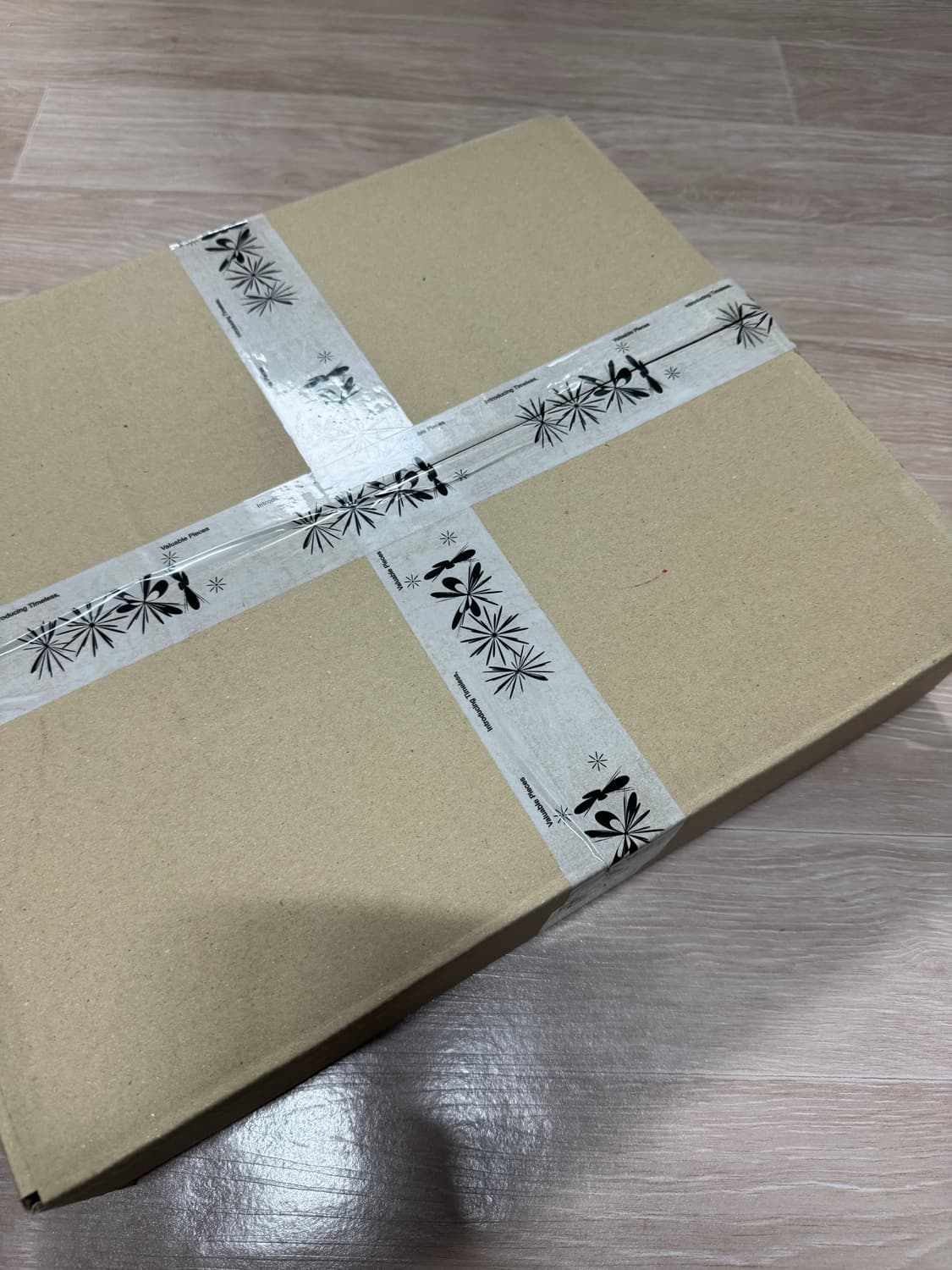 (새상품) 해칭룸 더블 헨리넥 티 블랙 상품이미지4