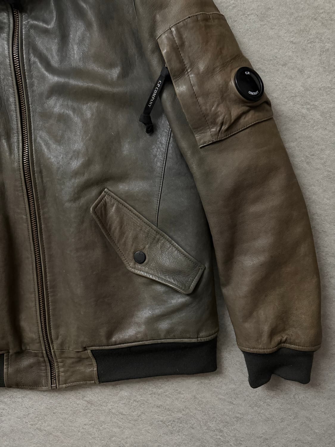 CP컴퍼니 고글 램스킨 레더자켓 상품이미지5