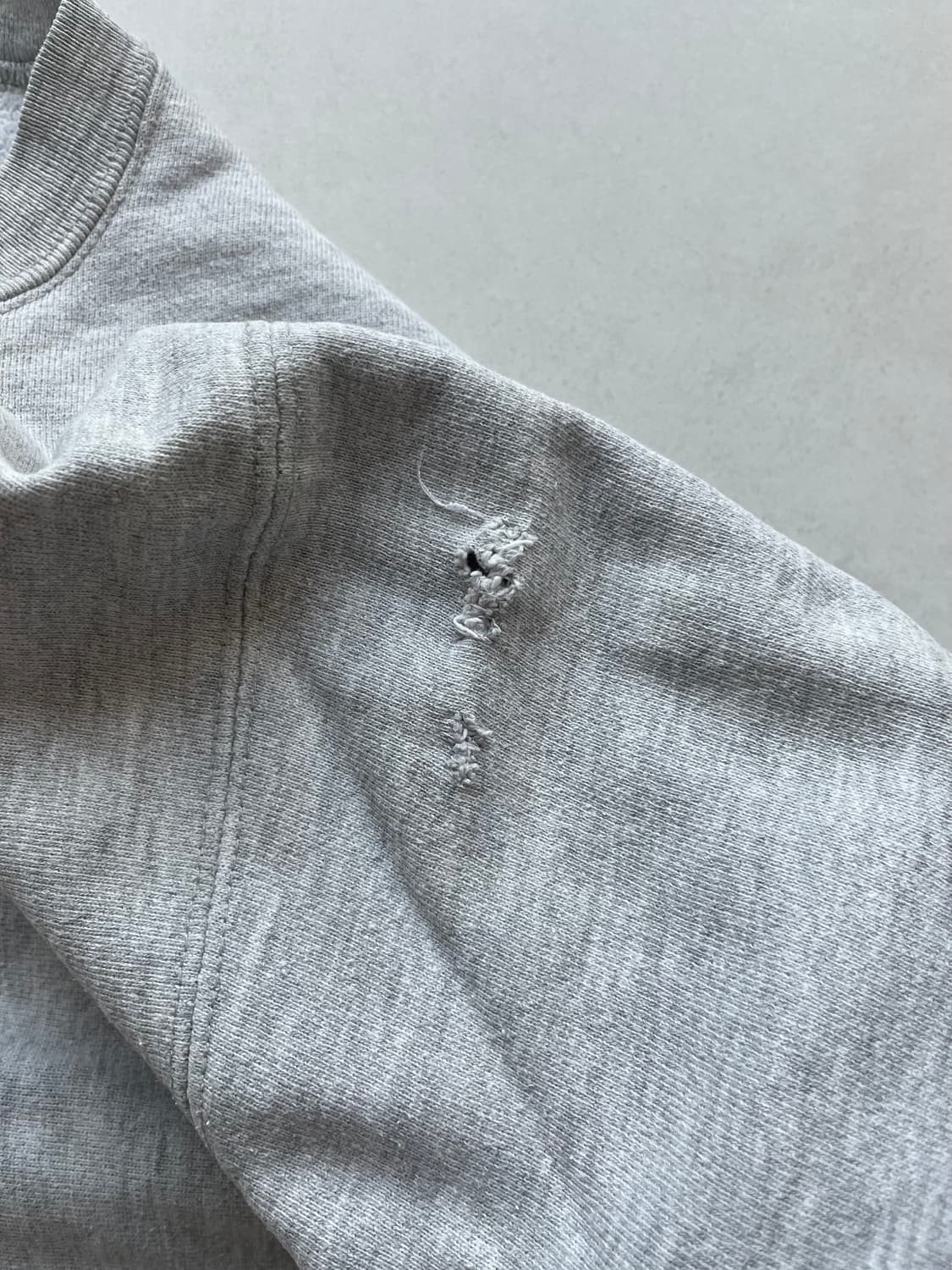 챔피온 리버스 위브 회색 맨투맨 상품이미지3