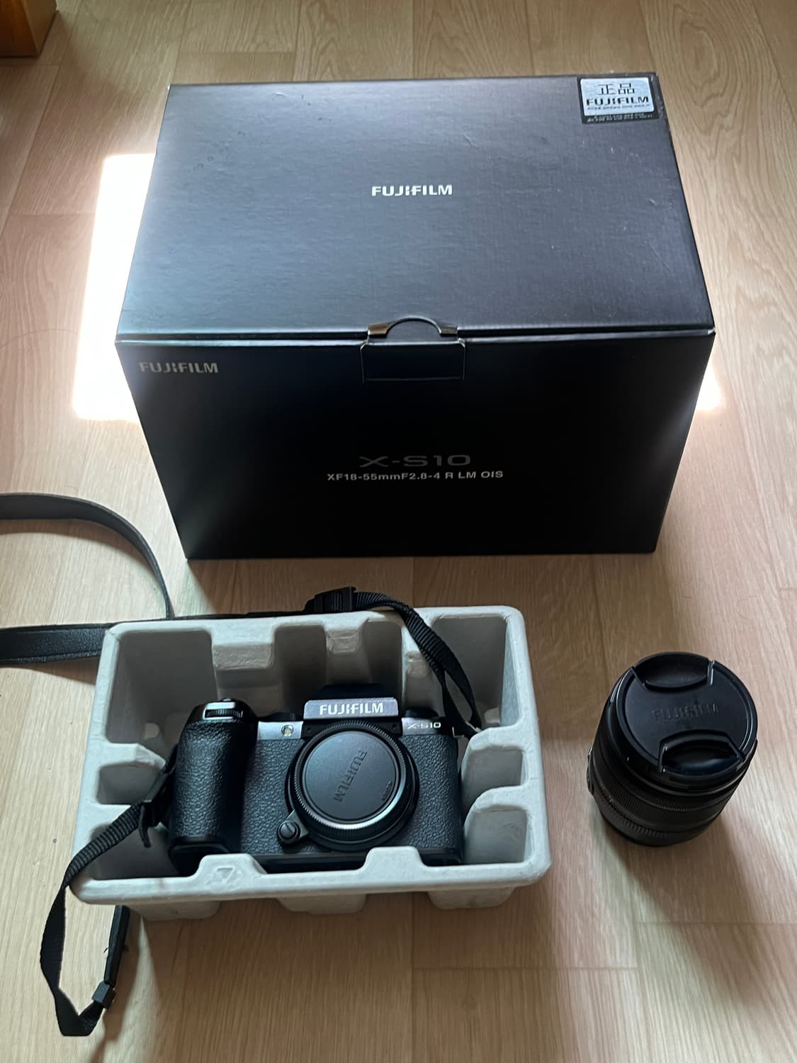 후지필름 X-S10 미러리스 XF18-55mm 렌즈 상품이미지1