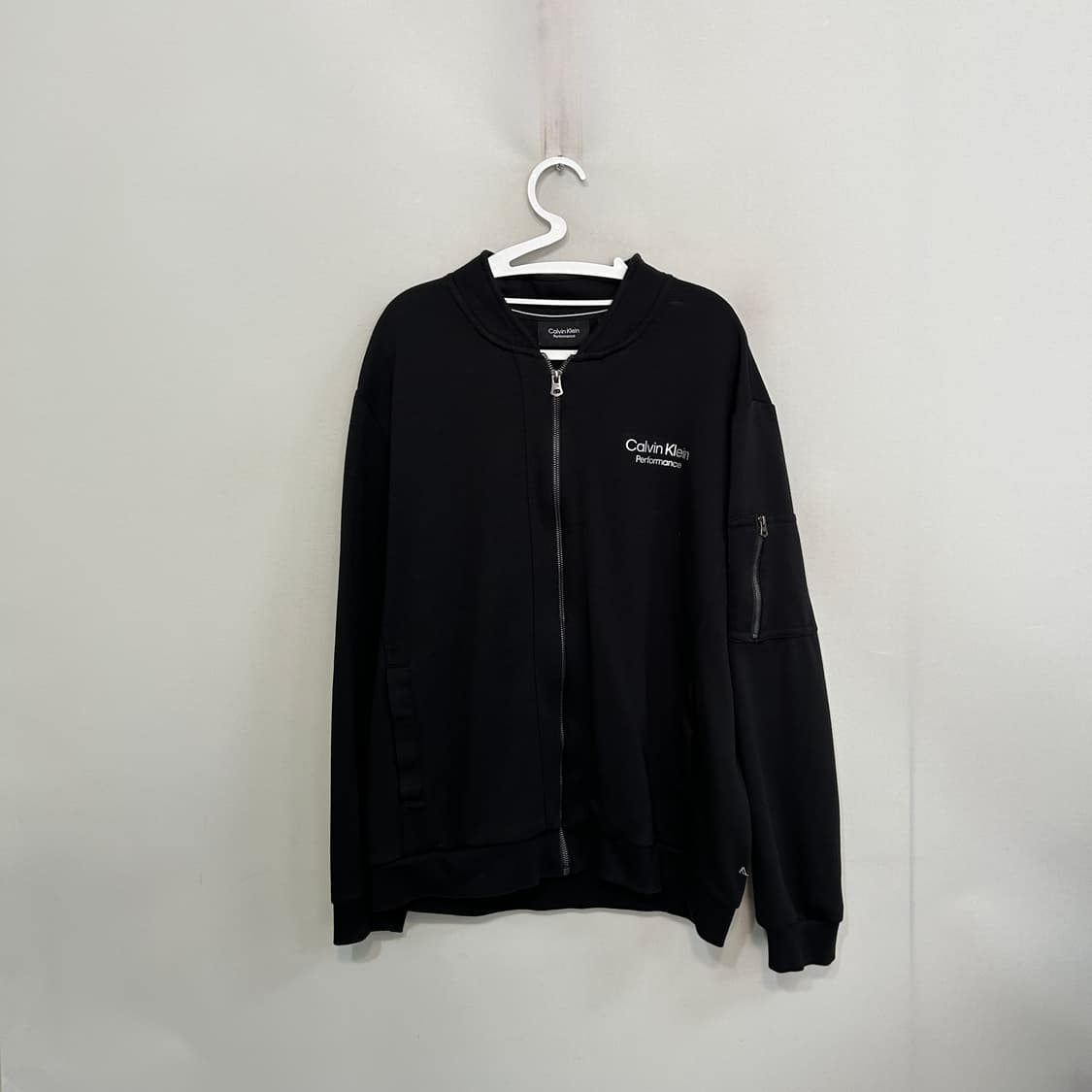 캘빈클라인 퍼포먼스 블랙 풀집 자켓 110 XXL 상품이미지1