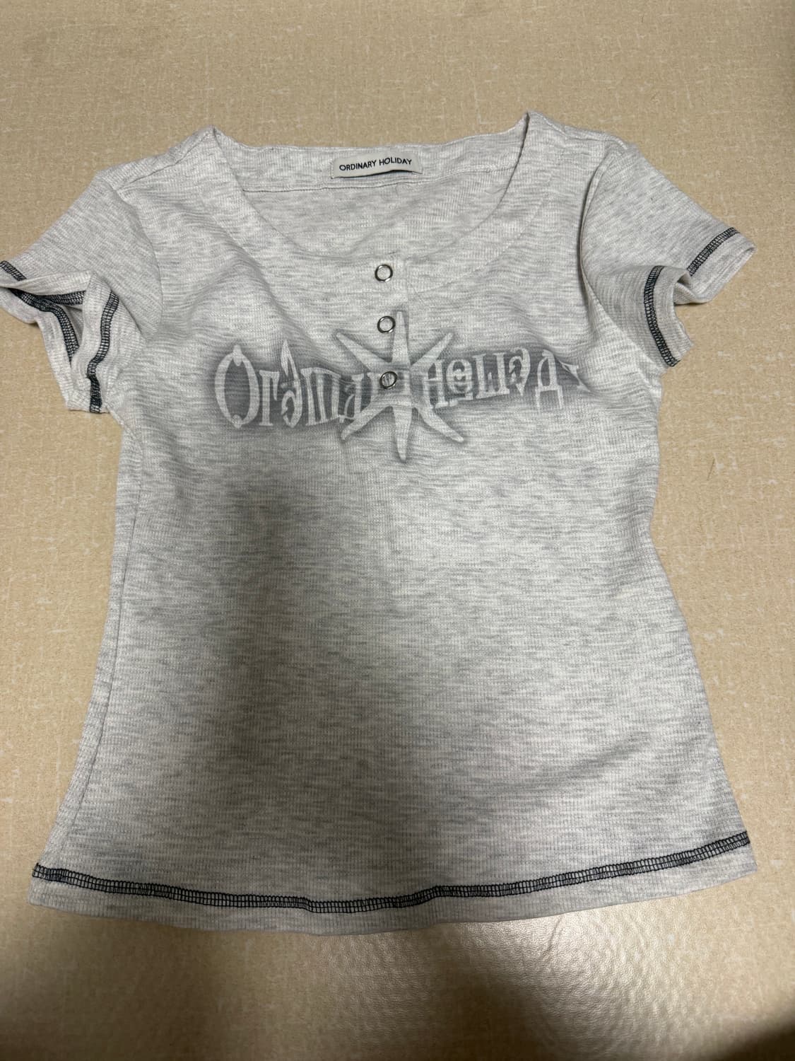 오디너리 홀리데이 반팔 상품이미지1