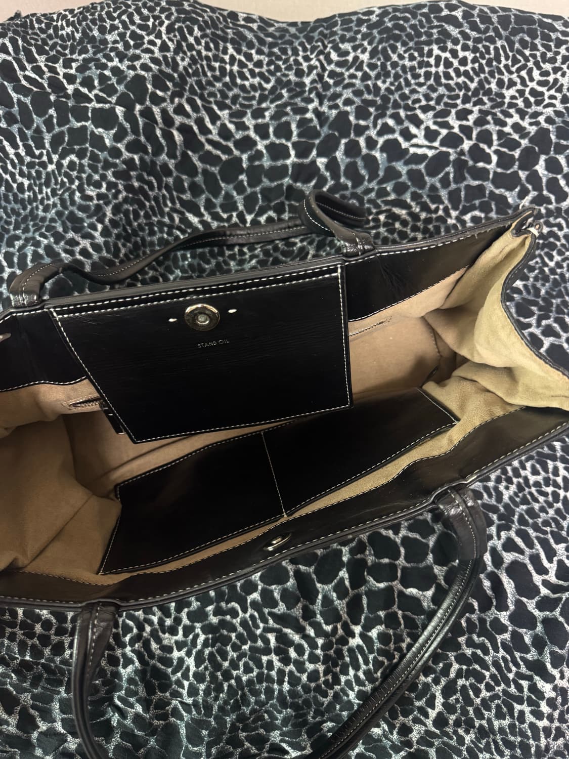 스탠드오일 오블롱백 블랙 상품이미지3