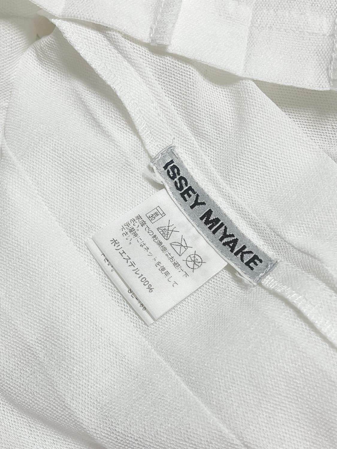 Issey Miyake Pleated Detail Short Sleeve 상품이미지5