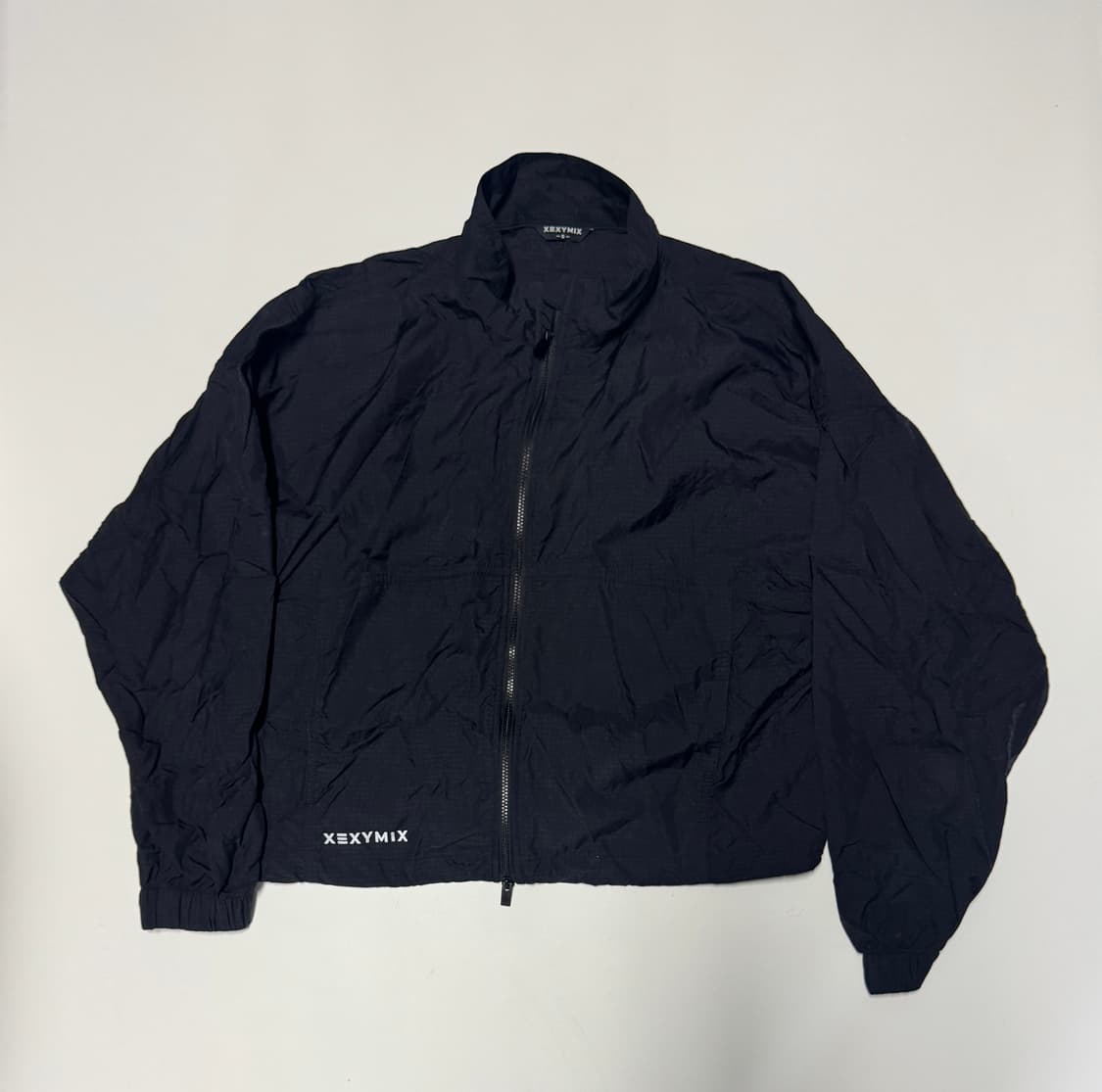 여성 젝시믹스 오버핏 크롭 나일론 바람막이 S 블랙 상품이미지2