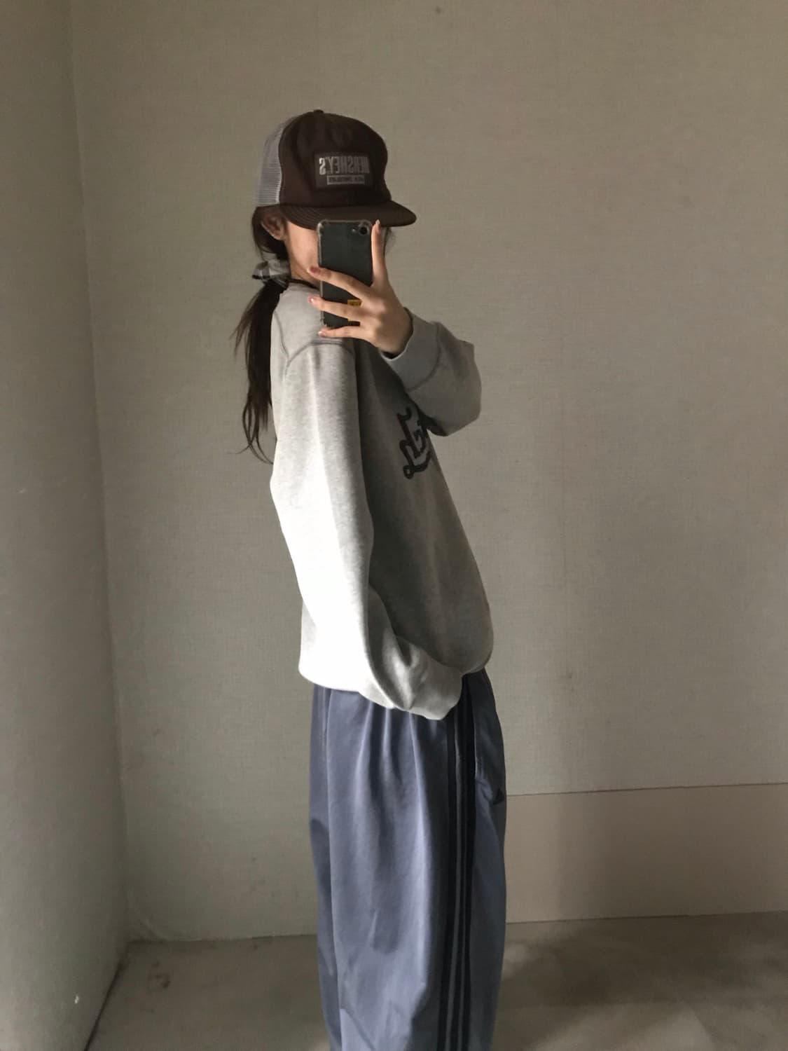 본더치 00s 데님로고 맨투맨 상품이미지4