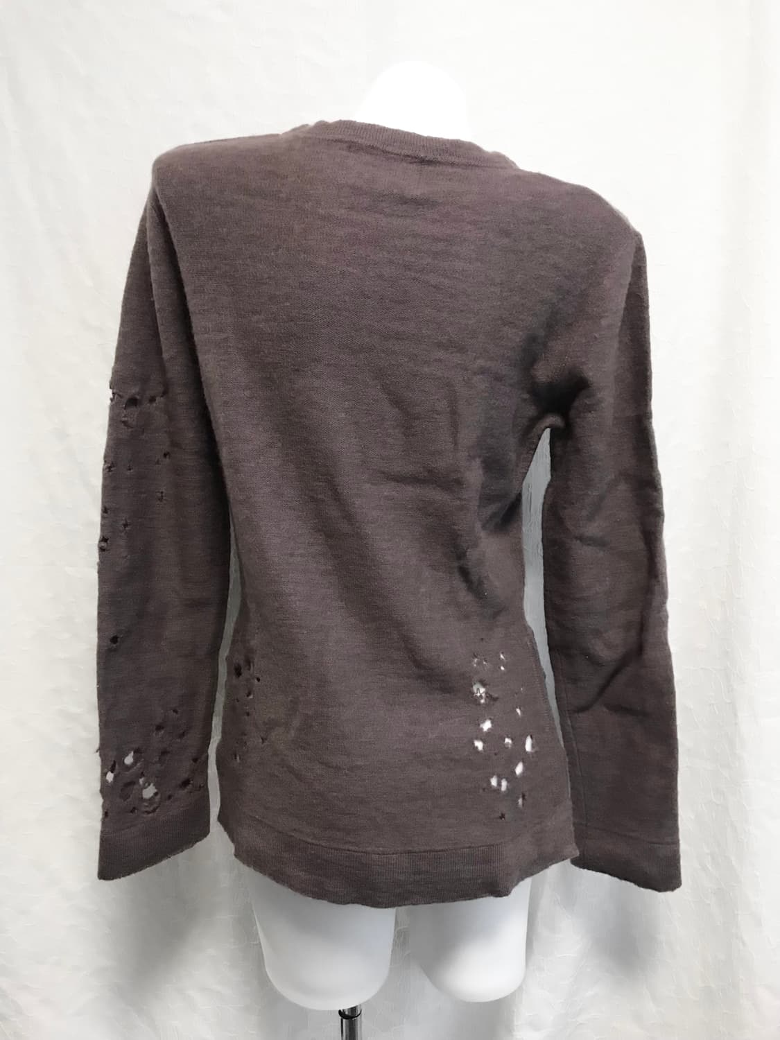 빈티지 아카이브 데미지 디테일 니트 롱슬리브 상품이미지3