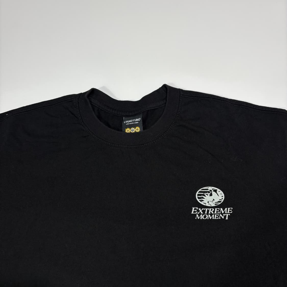 빈티지 익스트림모먼트 블랙 로고 반팔티 상품이미지2