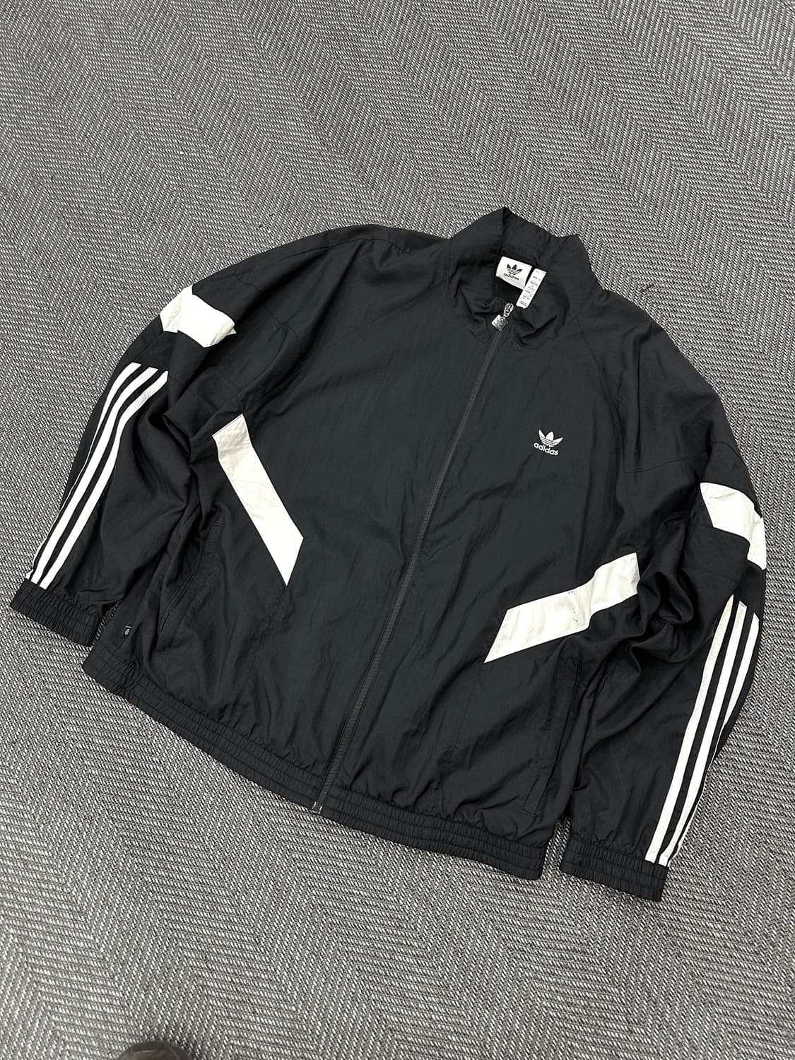 아디다스 바람막이 상품이미지1