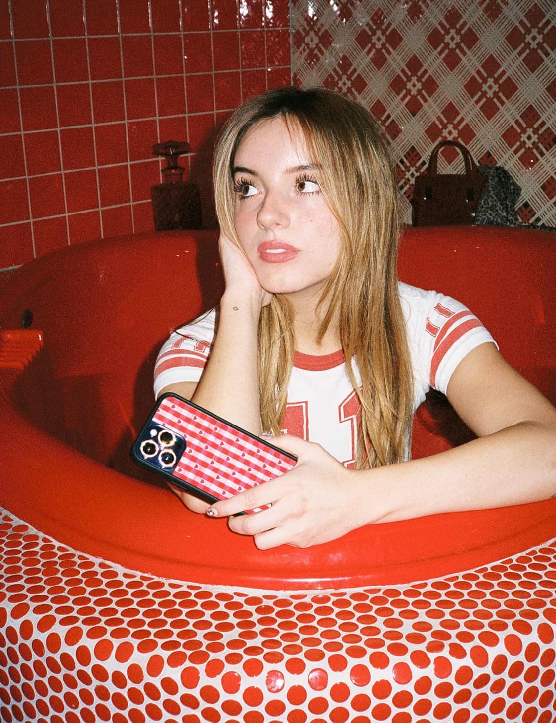 Wildflower 와일드플라워 아이폰15프로 Gingham Hearts 상품이미지6