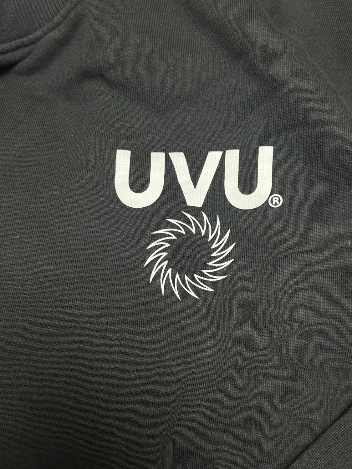 [L]UVU 인시그니아 크루넥 블랙 상품이미지4