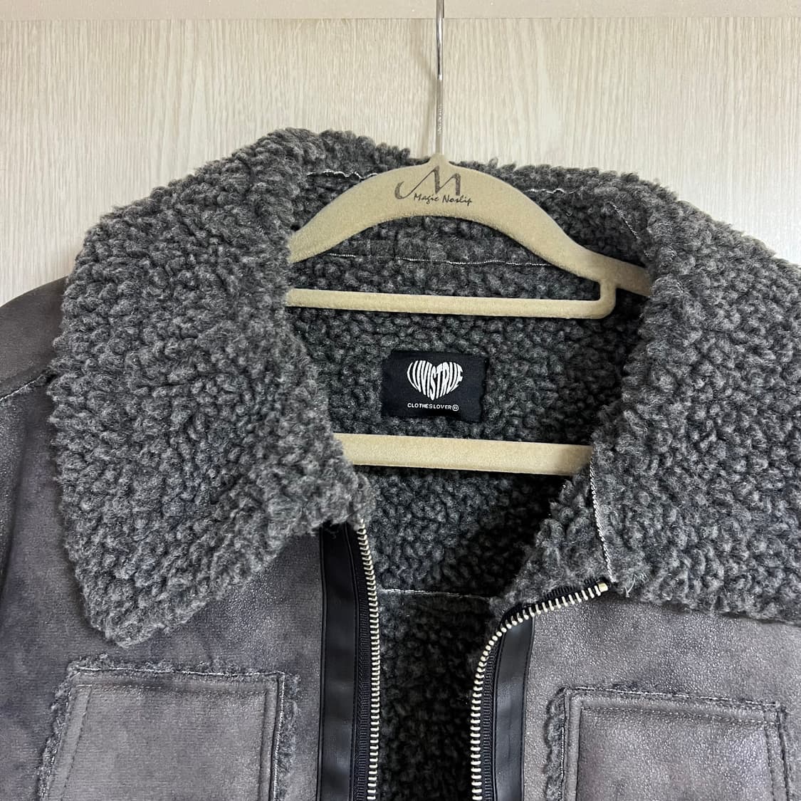 러부이즈트루 크롭 무스탕 새제품 상품이미지2