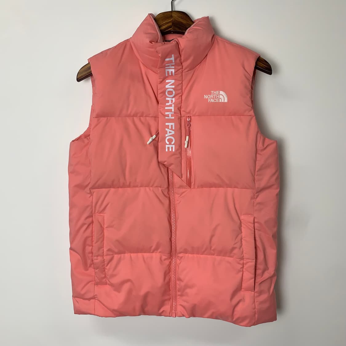노스페이스 로고 핑크 조끼 패딩 상품이미지3