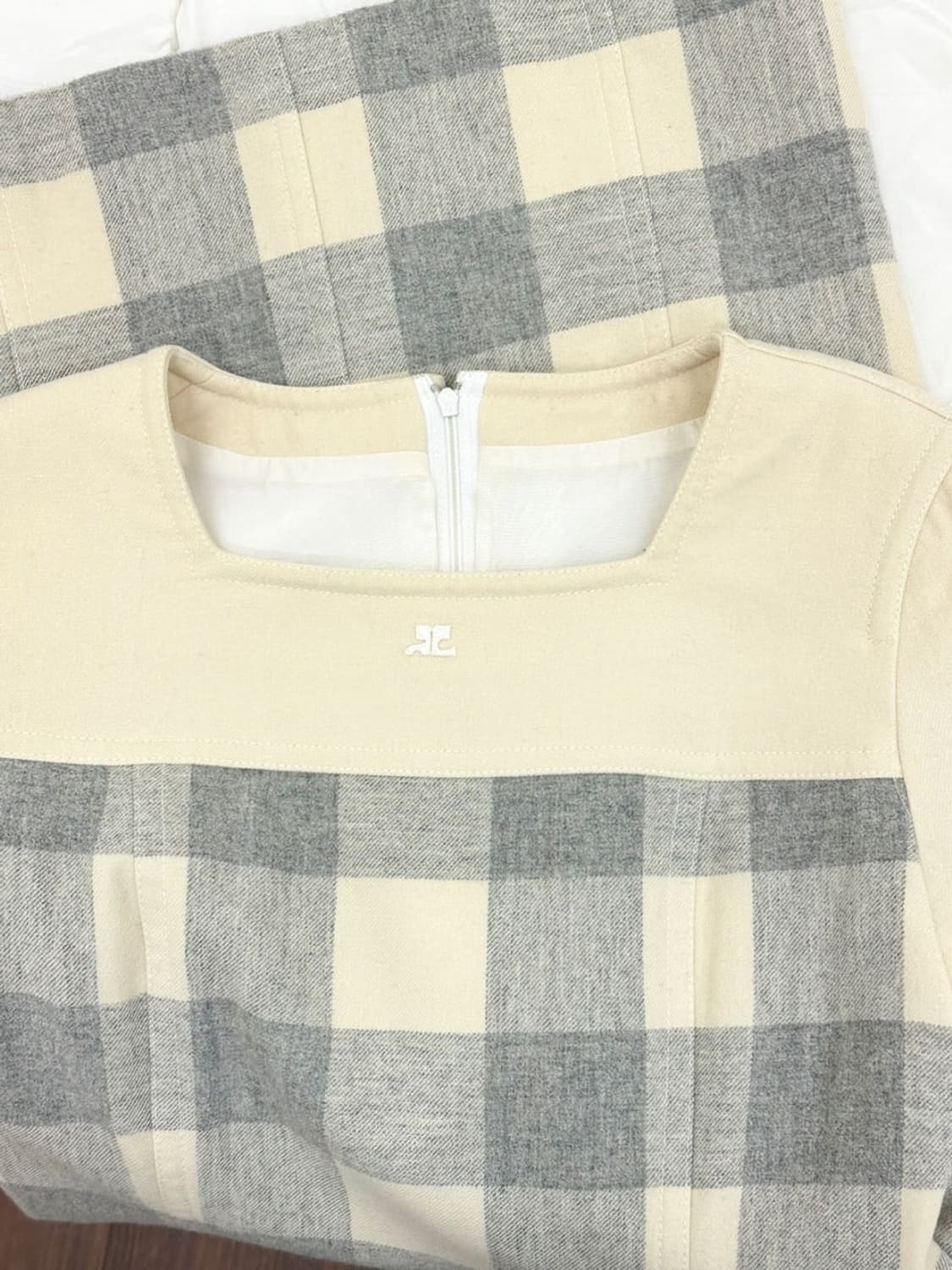 courreges / 꾸레쥬 울 캐시미어 체크 원피스  상품이미지2