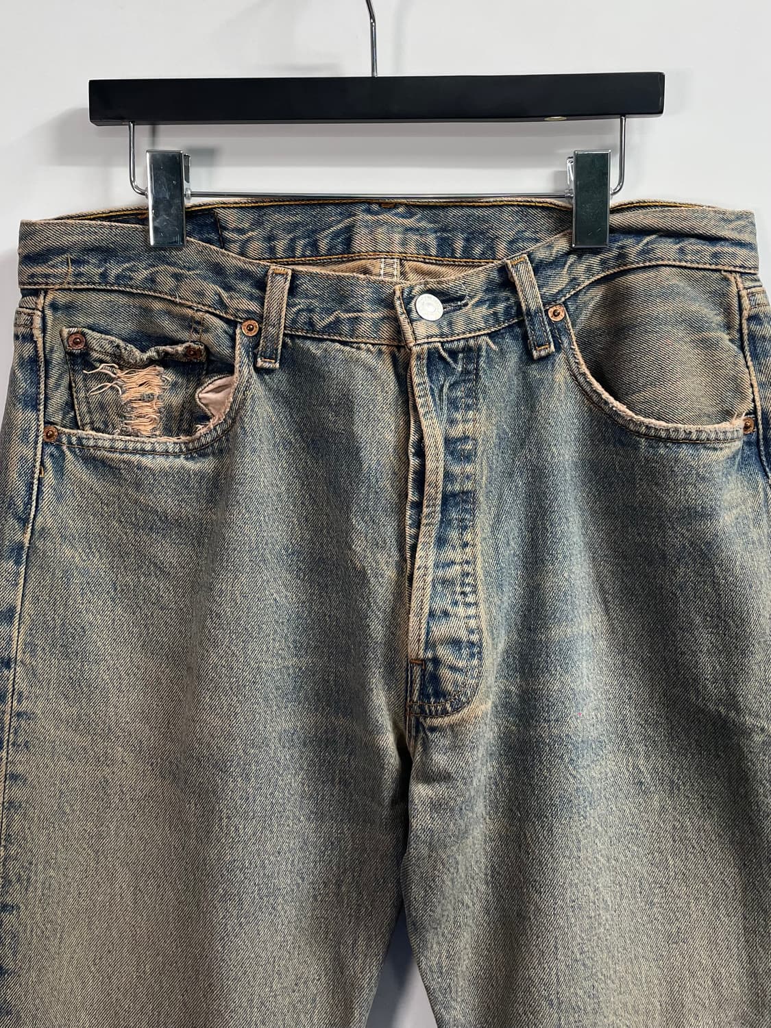 리바이스 501 워시드 디스트로이드 데님팬츠 (onp.151) 상품이미지3