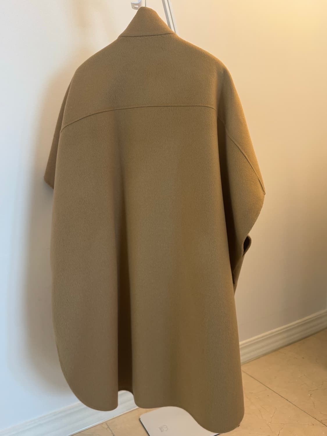 Ebm 에디션바이미샤 캐시미어 케이프코트 상품이미지2