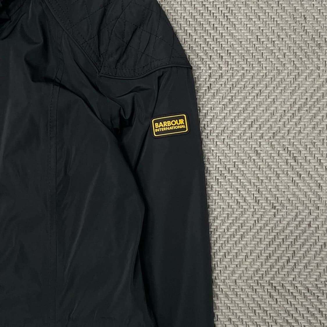 바버 로고 패치 후드 자켓 v0467 상품이미지4