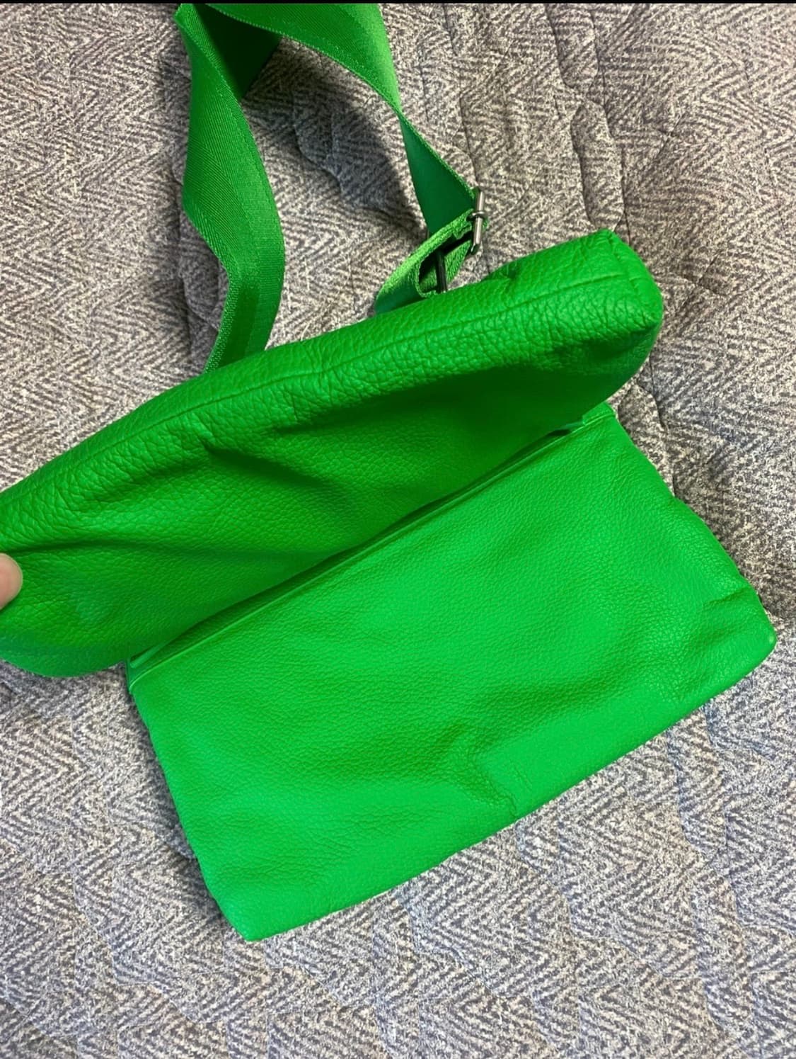 보테가 사슴가죽 가방 상품이미지2