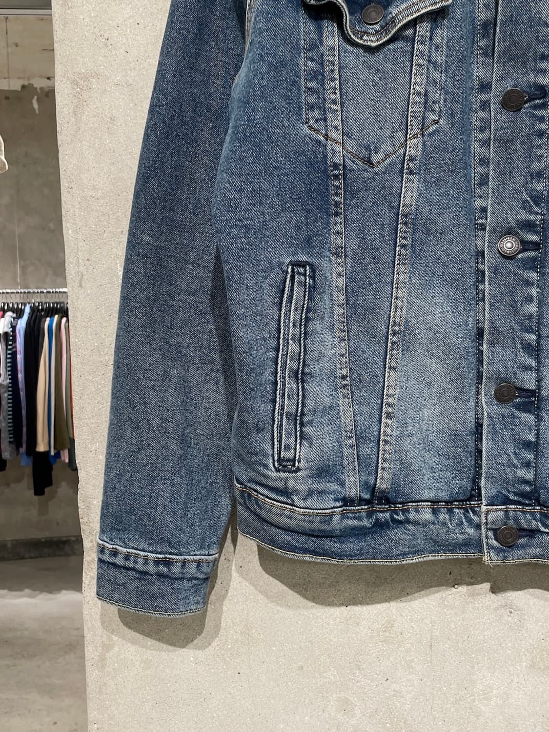 리바이스 중청 웨스턴 포켓 워싱 데님 자켓 상품이미지4
