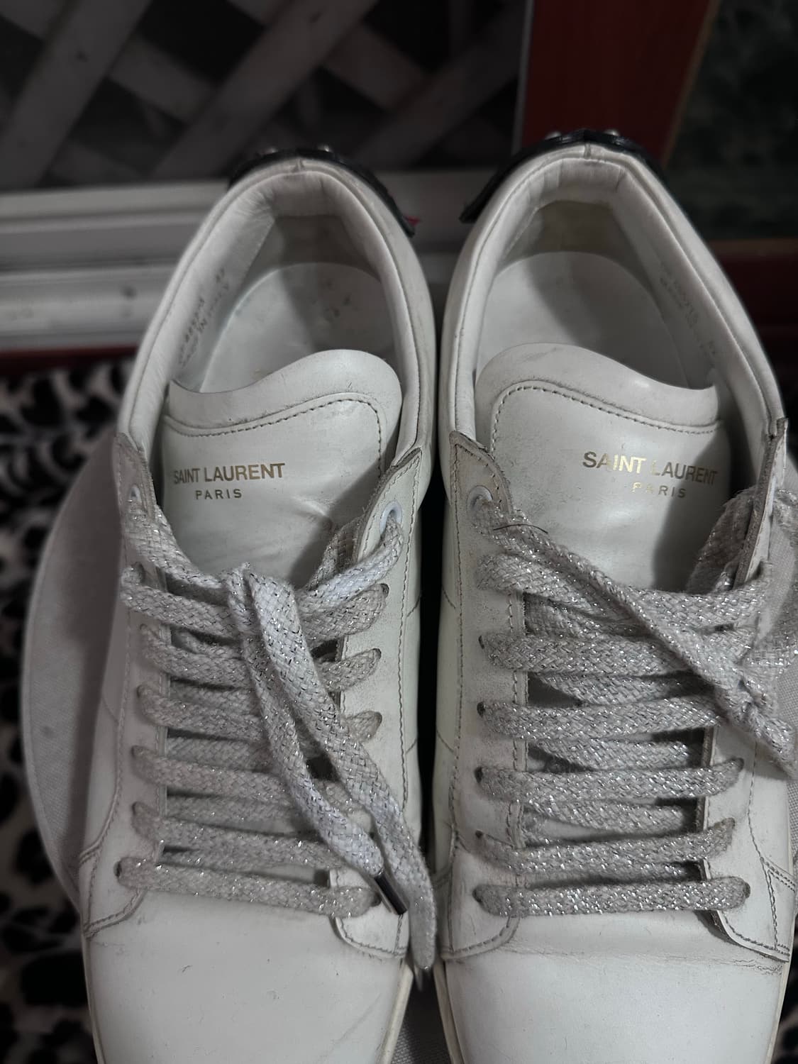 생로랑 뽀뽀 스니커즈 사이즈 42 상품이미지3