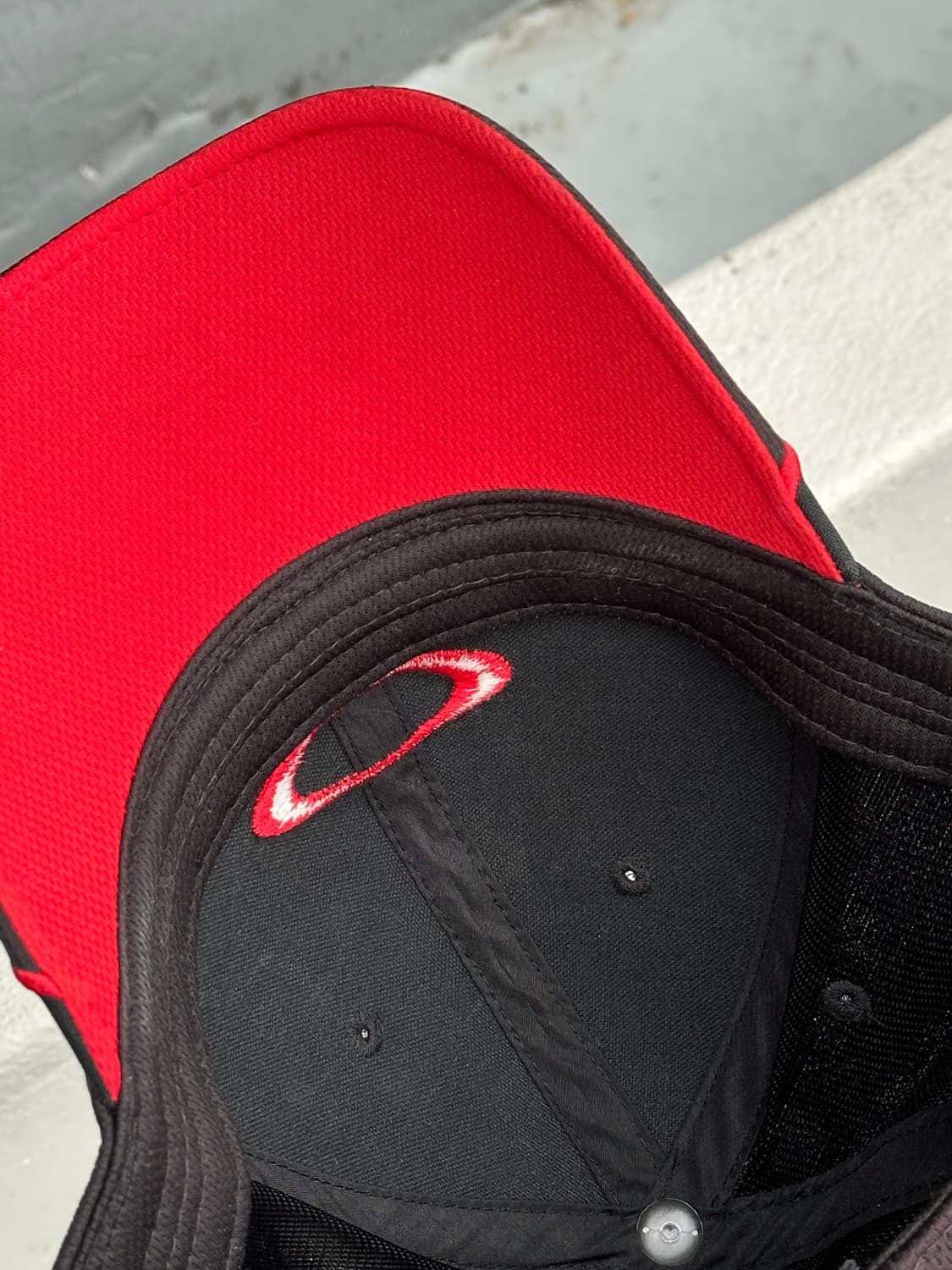 [F] 오클리 레드 로고 블랙 볼캡 모자 상품이미지5
