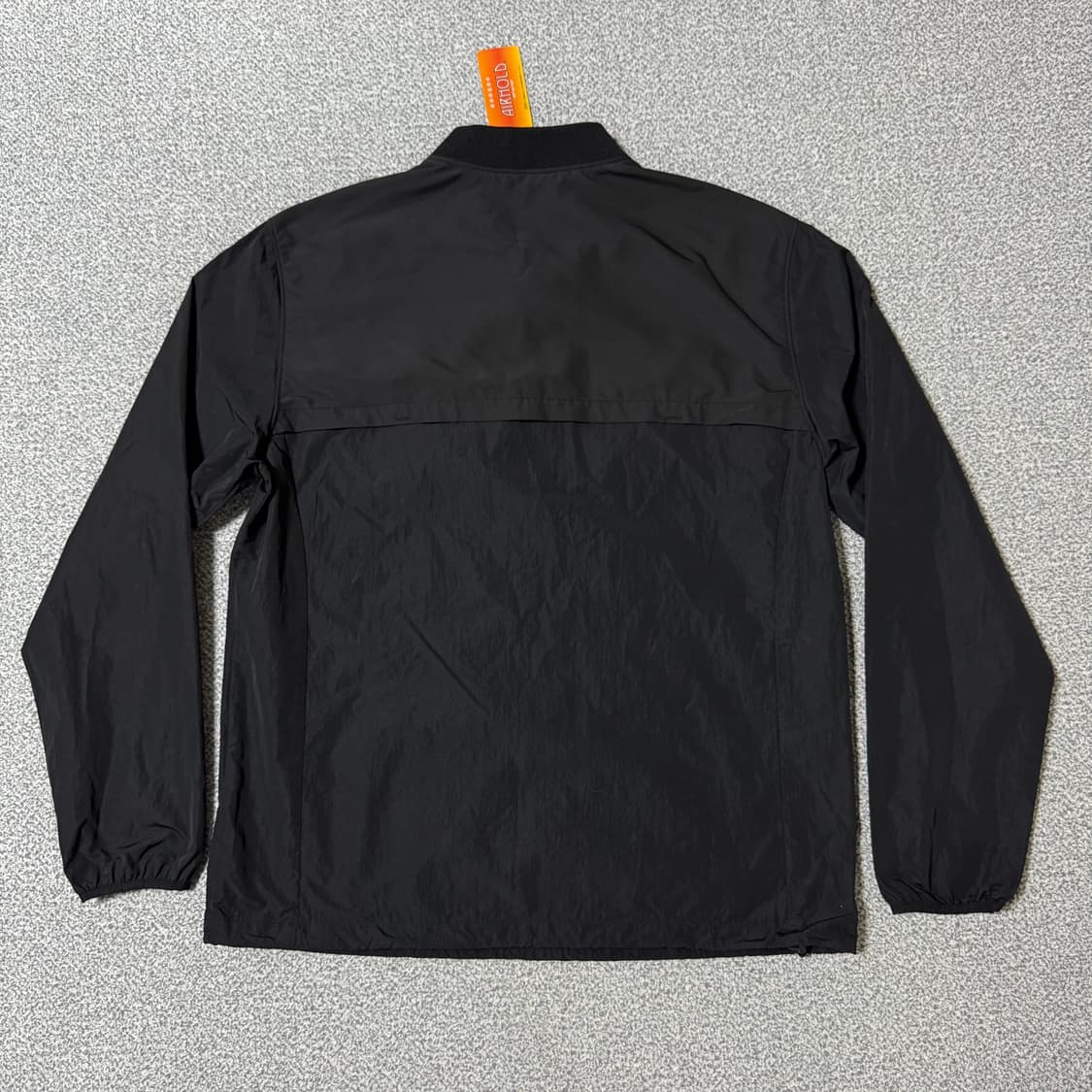 [정가 23만원 새상품] 언이펙티드 트레이닝 자켓 상품이미지5