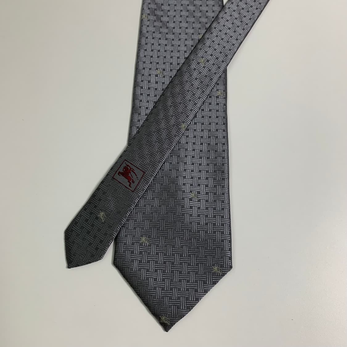 버버리(BURBERRY) 모노그램 명품넥타이 100실크 로고플레이 상품이미지3