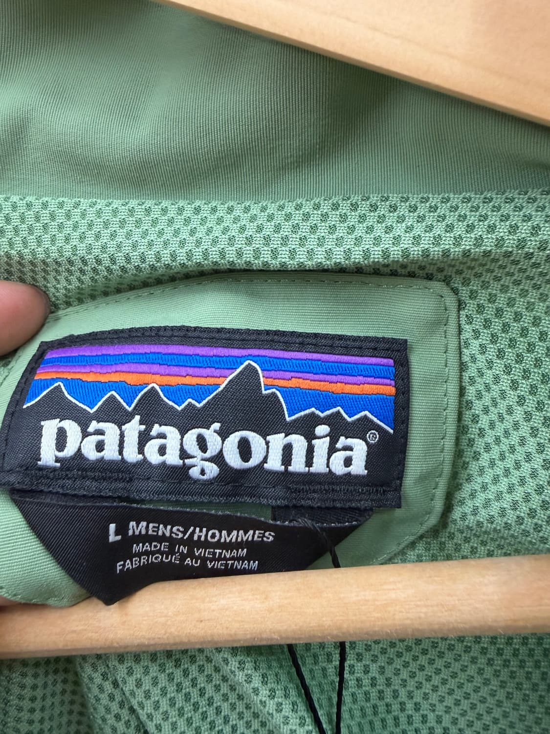 파타고니아 라이트 그린 바람막이 자켓 상품이미지6