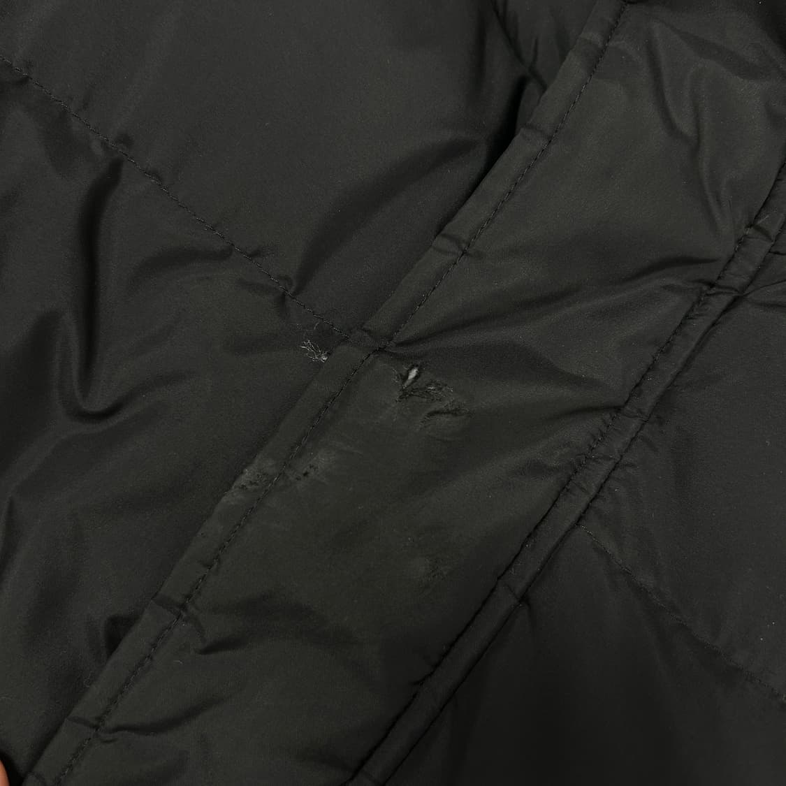 칼하트WIP 댄빌 푸퍼 패딩(M) 상품이미지8