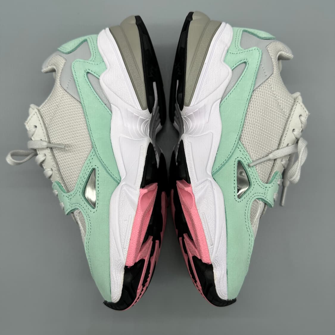 [W220] 슈파고 아디다스 팔콘 운동화 신발 런닝화  상품이미지4