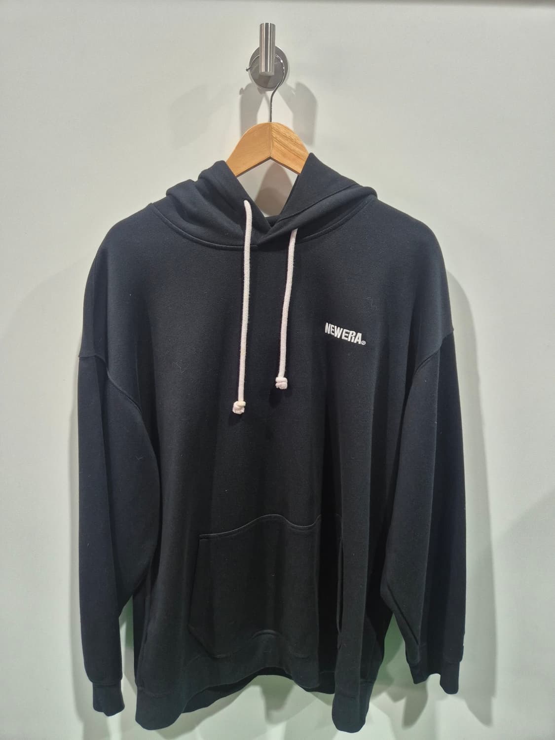 뉴에라 블랙 후드티 XXL 상품이미지1