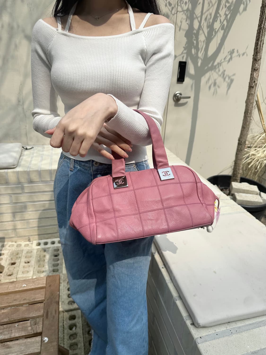 [정품] 샤넬 로고 핑크 보스턴백 상품이미지5