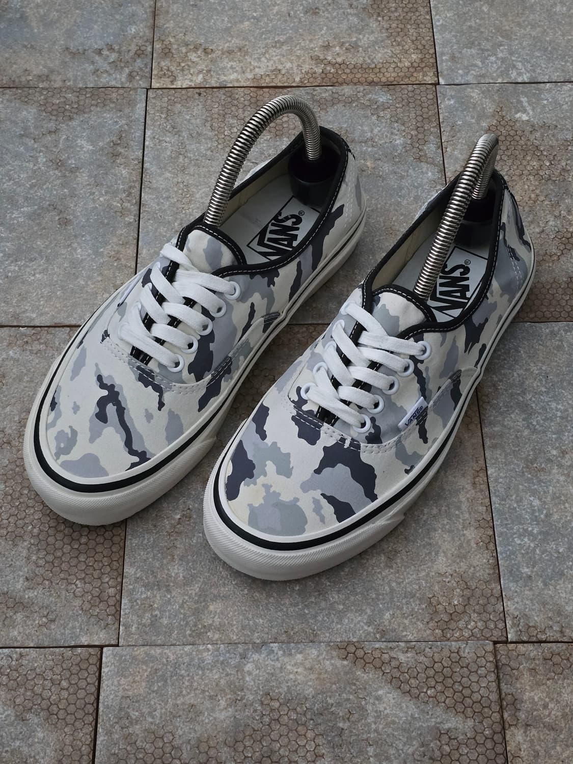 (265)반스 어센틱 44 dx 애너하임 카모 그레이 상품이미지1