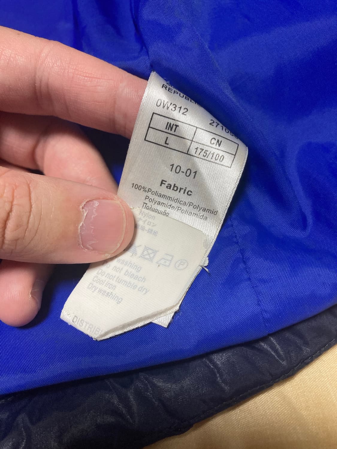 (거의새것)엠포리오아르마니 EA7 덕다운 숏패딩 100 상품이미지5