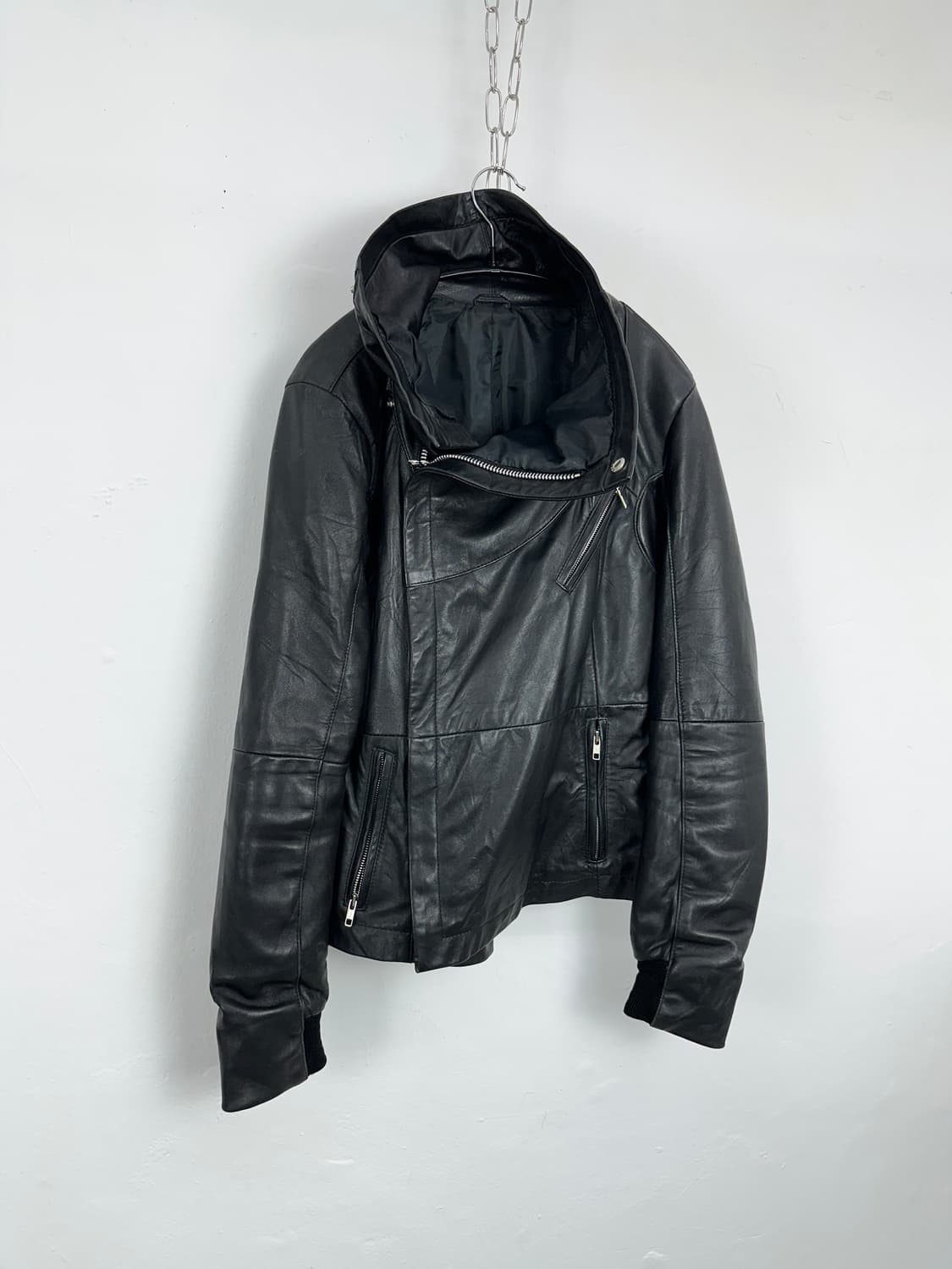 Asymmetric High-Neck Lambskin Leather Ja 상품이미지1